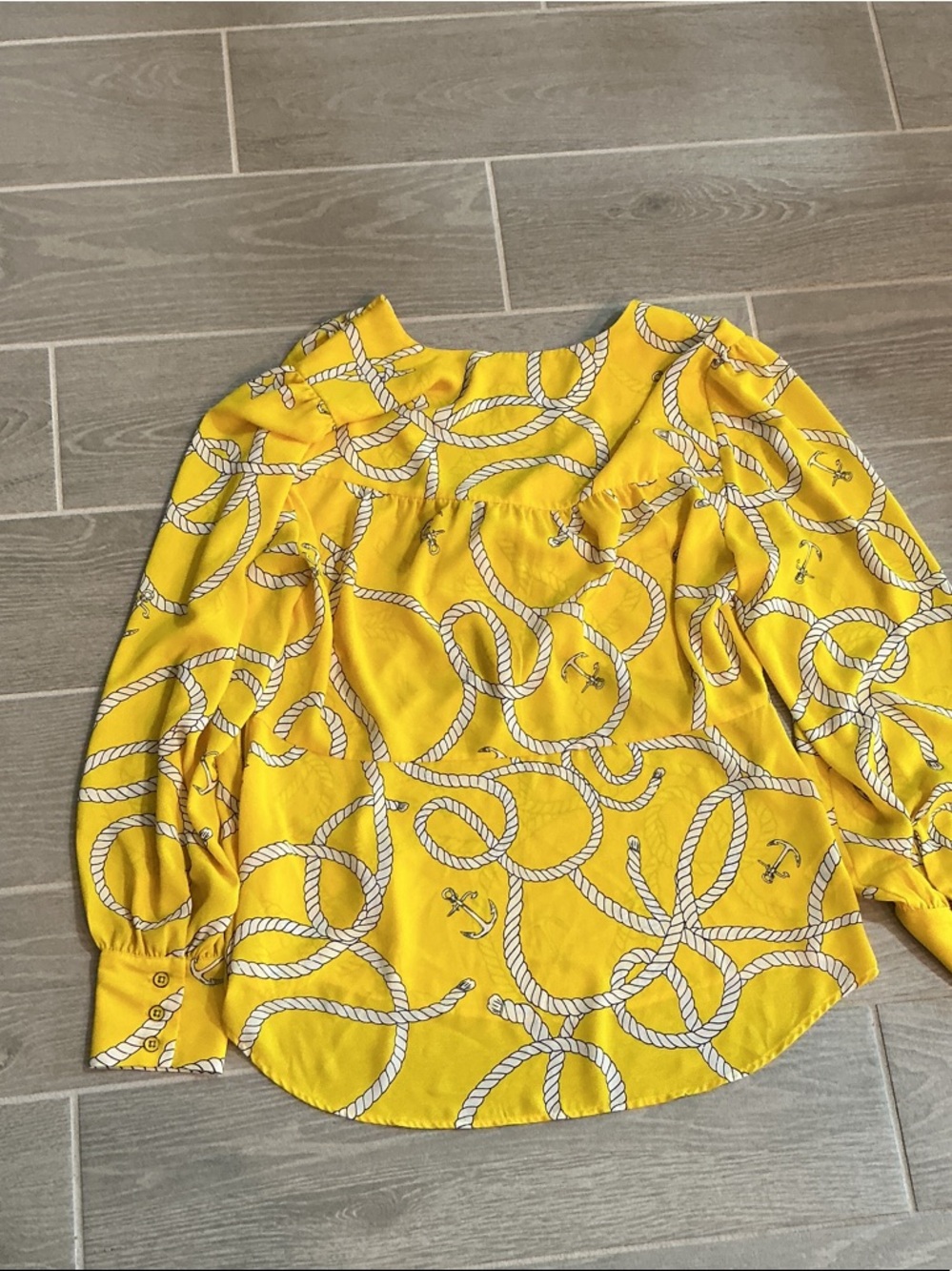 CAbi Yellow Rope & Anchor Tie-Neck Blouse Women’sll Sz Large 
100% polyester - Picture 5 of 5